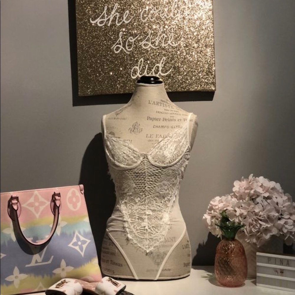 White lace bodysuit